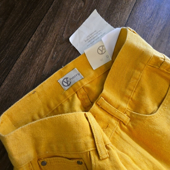High Waist Shorts Yellow /Mustard Color size 27 - Picture 4 of 7
